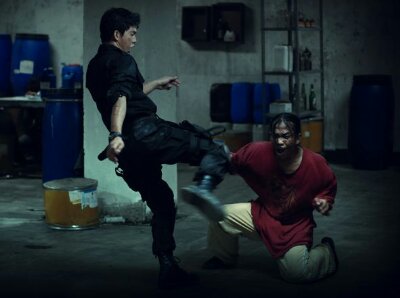 3twatch349TheRaid04.jpg image